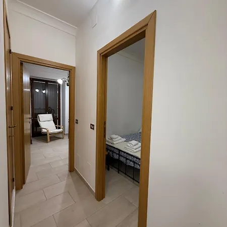Di Bomba, Incantevole Borgo, 6 Posti Letto, 2 Bagni, Piscina Comunale Convenzionata A 2 Minuti Bomba