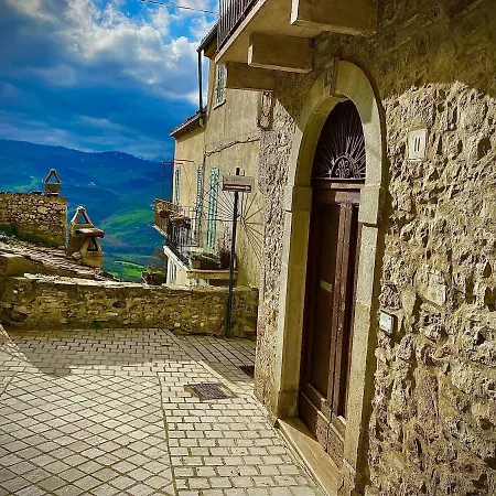 Di Bomba, Incantevole Borgo, 6 Posti Letto, 2 Bagni, Piscina Comunale Convenzionata A 2 Minuti *