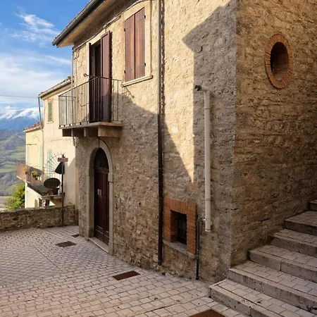 Di Bomba, Incantevole Borgo, 6 Posti Letto, 2 Bagni, Piscina Comunale Convenzionata A 2 Minuti * Bomba