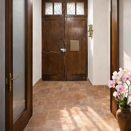 Di Bomba, Incantevole Borgo, 6 Posti Letto, 2 Bagni, Piscina Comunale Convenzionata A 2 Minuti Bomba