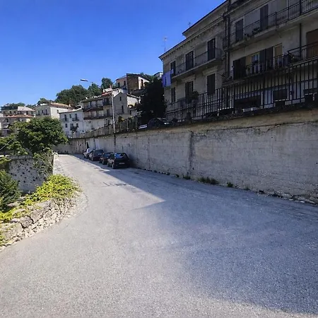 Сasa de vacaciones Di Bomba, Incantevole Borgo, 6 Posti Letto, 2 Bagni, Piscina Comunale Convenzionata A 2 Minuti